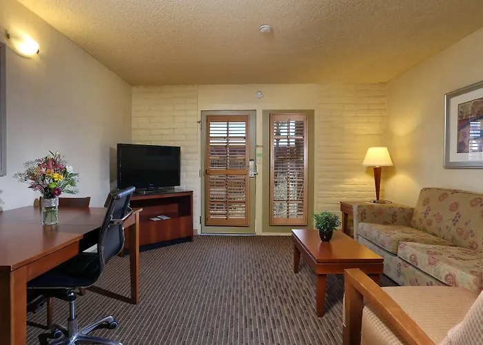 Doubletree By Hilton Airport 4* Tucson