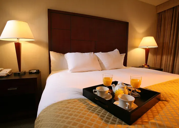 Doubletree By Hilton Airport Hotel 4*