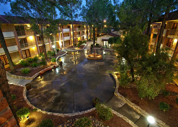 Doubletree By Hilton Airport Tucson