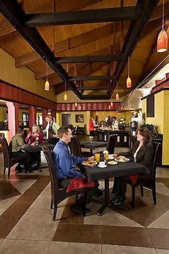 Hotel Doubletree By Hilton Airport
