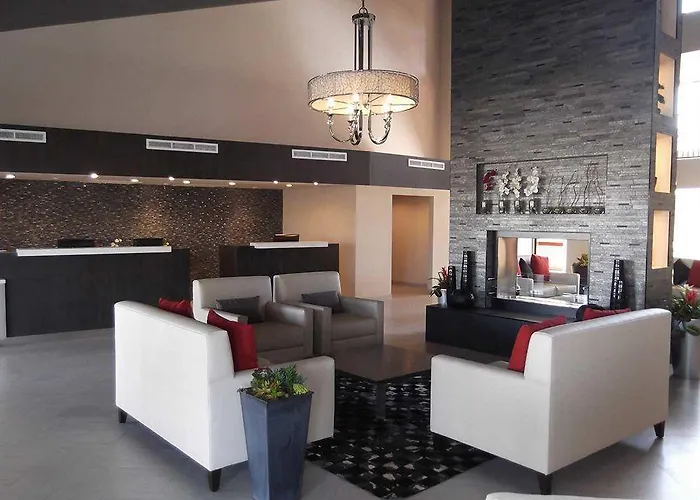 Hotel Doubletree By Hilton Airport 4*