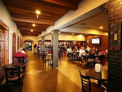Hotel Doubletree By Hilton Airport